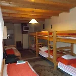 Opusztaszeri Mozes Vendeghaz