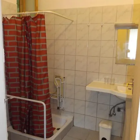 Opusztaszeri Mozes Vendeghaz * Opusztaszer