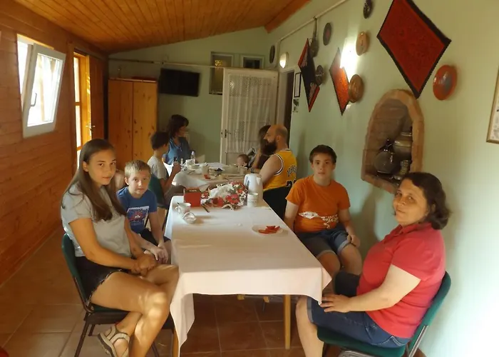ópusztaszeri Mózes Casa de hóspedes *